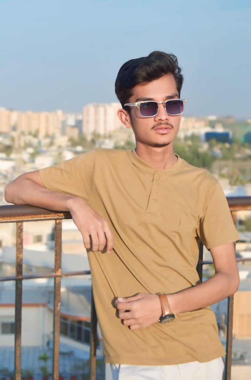Pose 1